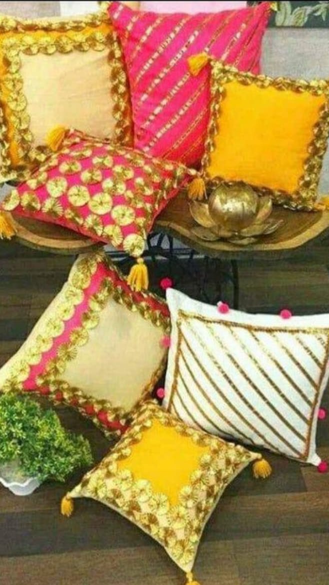 Cushions & Cushion Covers